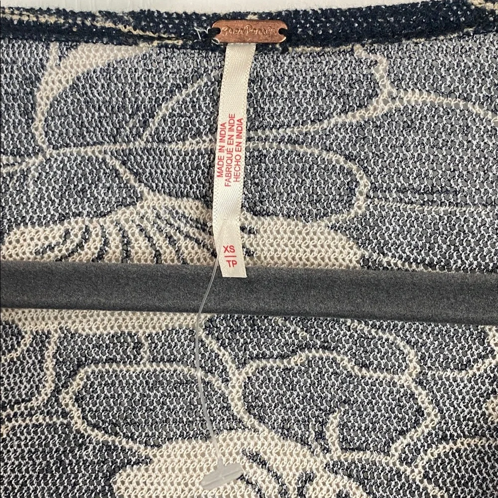 NWOT Free People Through The Meadow Top‎ In Black Combo
